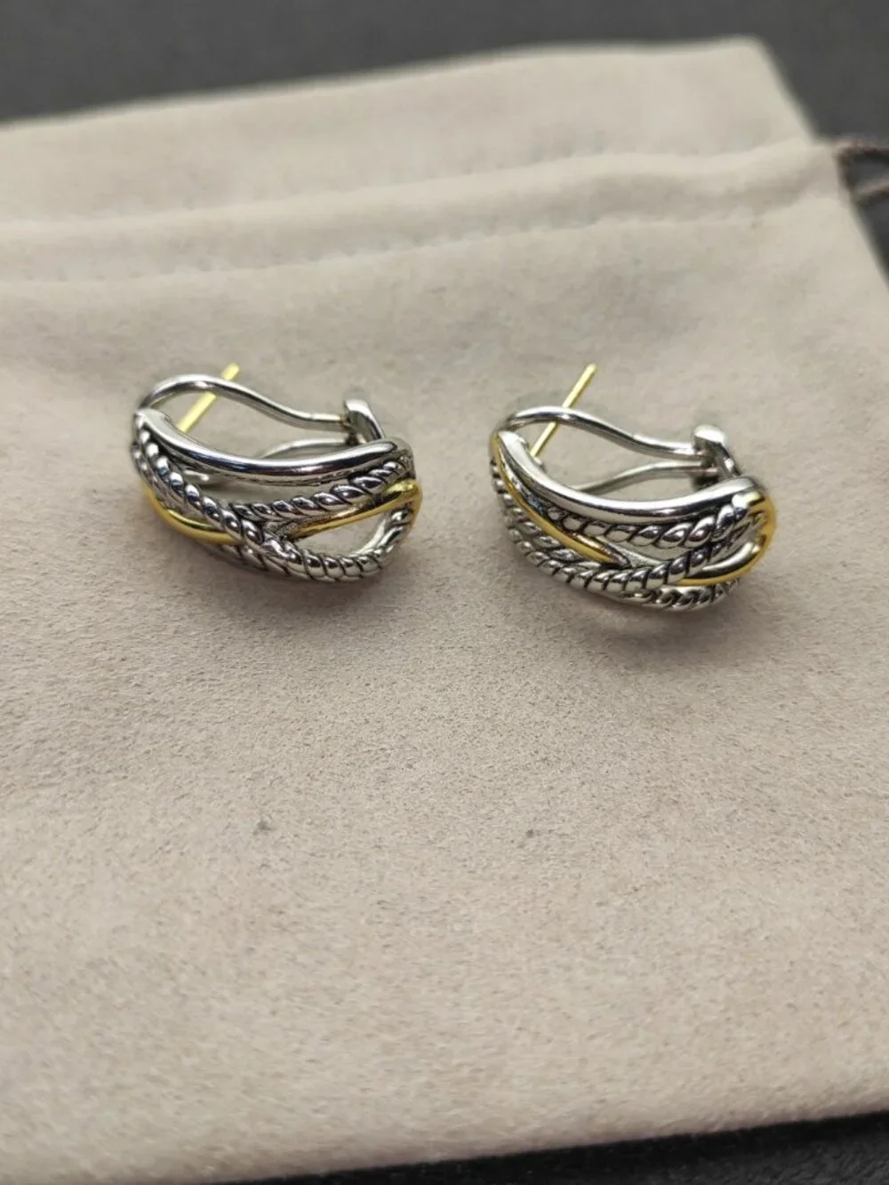 David Yurman 925 Silver Earrings with Original Pouch - Picture 5 of 8